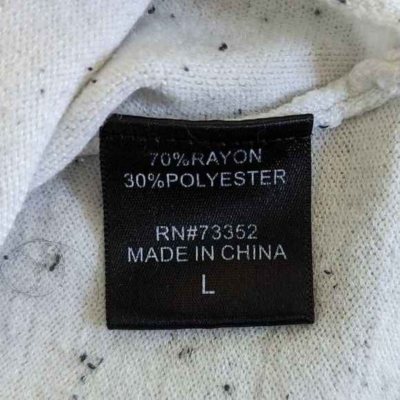 United States Sweater White/ Black dot V hem size Large - Picture 8 of 9